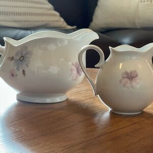 Vintage Floral Creamer set